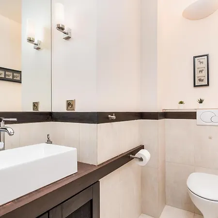 Apartment Zytnia With Sauna By Your Freedom